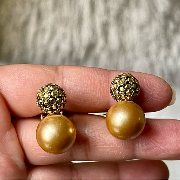 KENNETH JAY LANE | Vintage | Champagne Gold Glass Pearls Pave Crystals Clip On - Picture 13 of 13